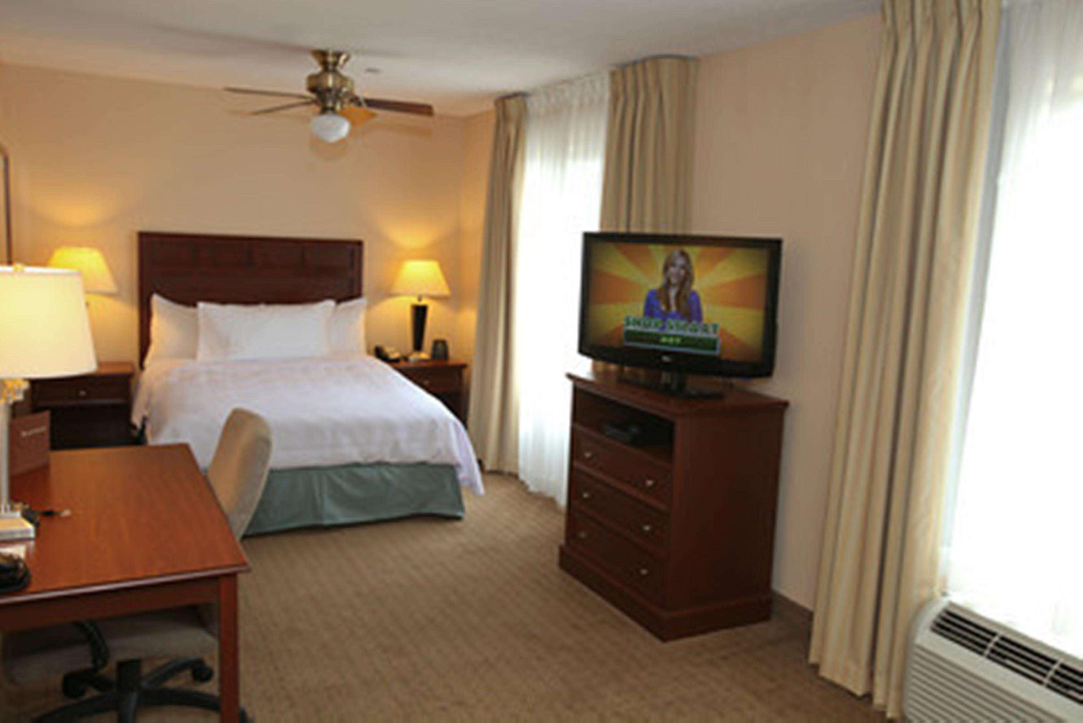 Homewood Suites By Hilton Orland Park Bagian luar foto